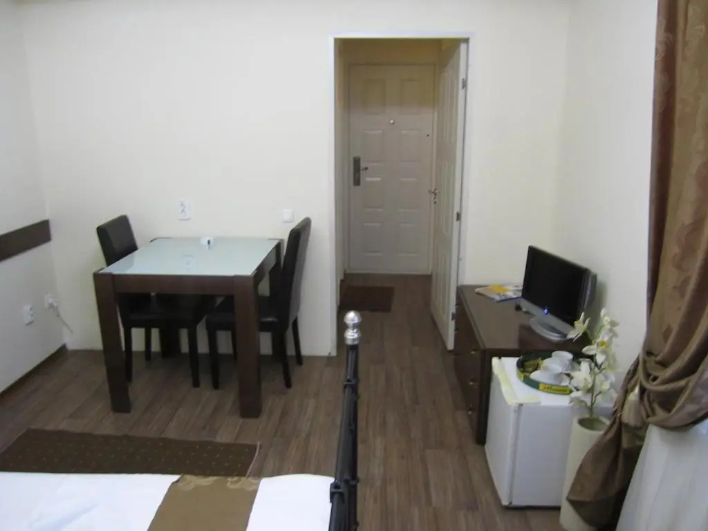 Ave Hotel Victoriei