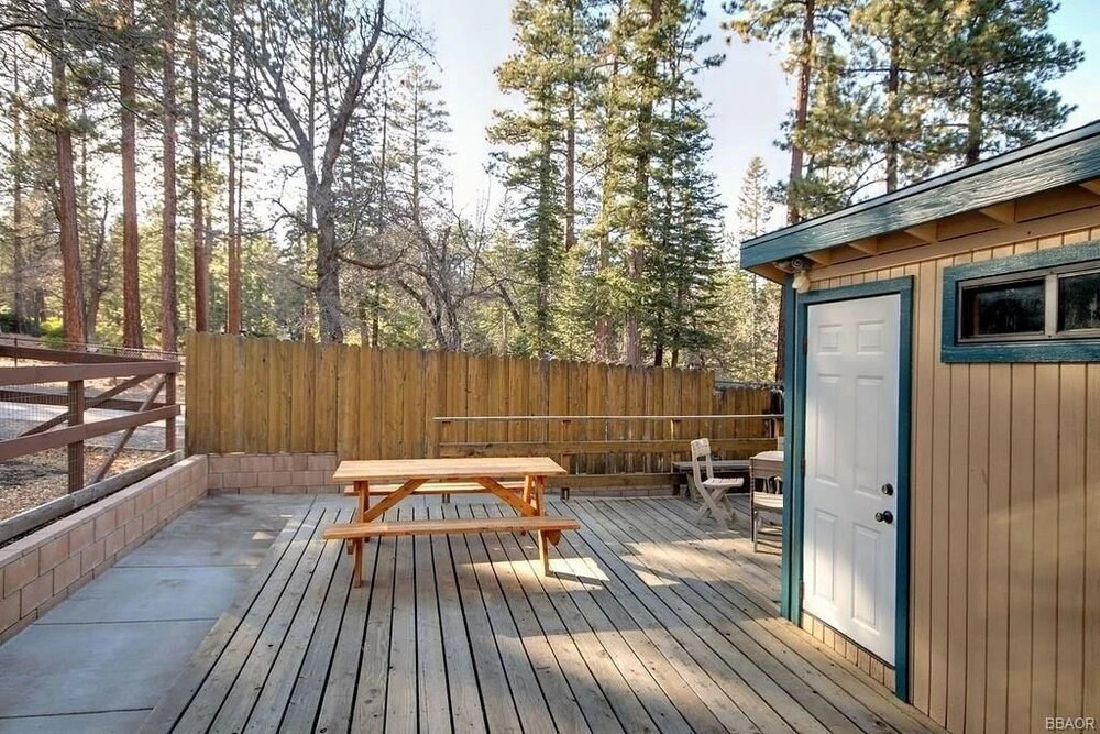 Karin's Cottage - 2br/1ba/walk To Shuttles/wifi/fireplace/fencedyard/barbeque 2 Bedroom Home