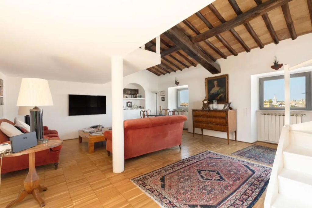 Farnese Stunning Penthouse | Romeloft