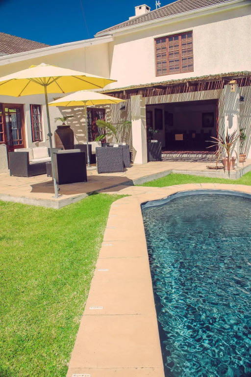AmaKhosi Guesthouse