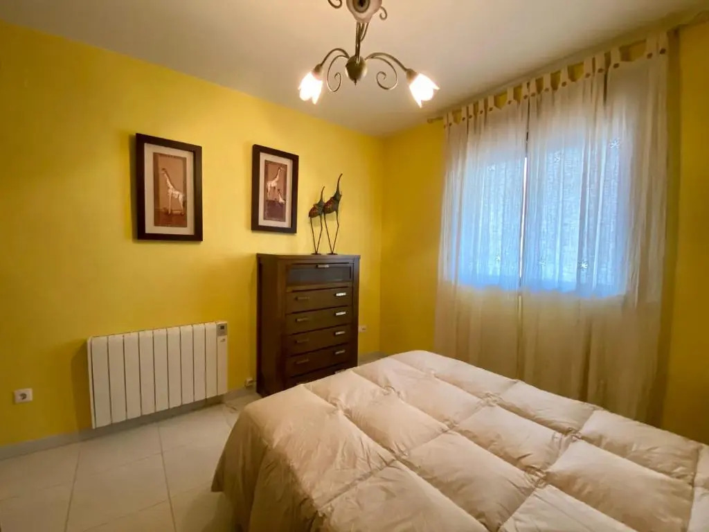 Apartamento con piscina a 350 metros de la playa