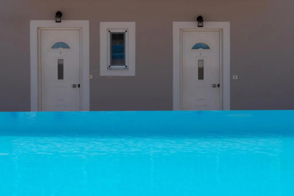 Kouros Apartments & Studios By Hotelius