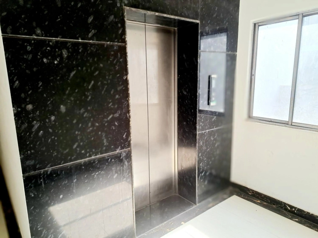 Entire Apartment -Pradhan Nagar Middle of the city