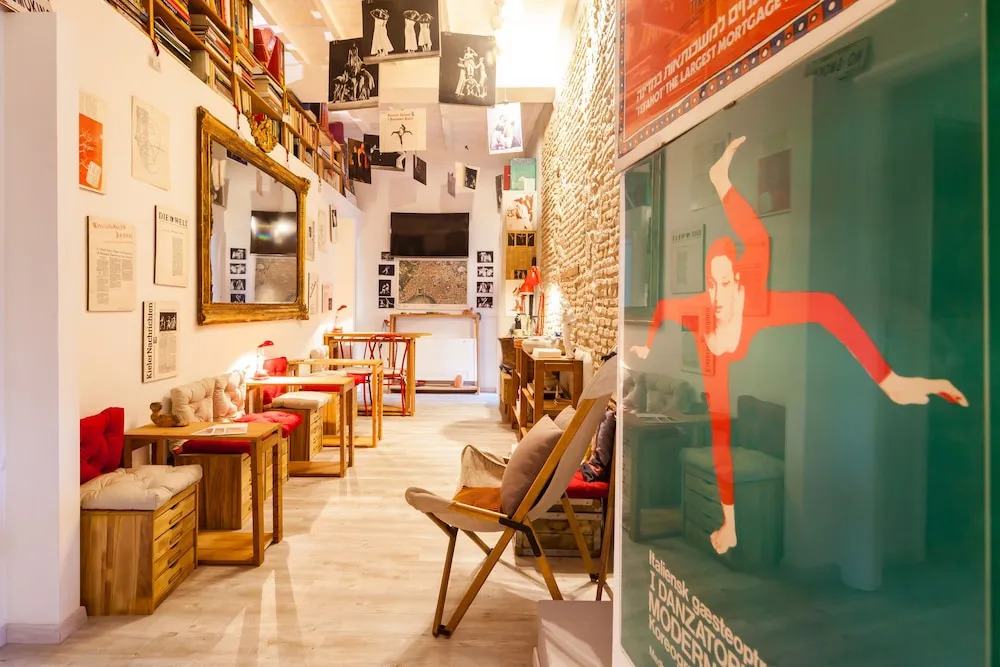 Babuccio Art Inn