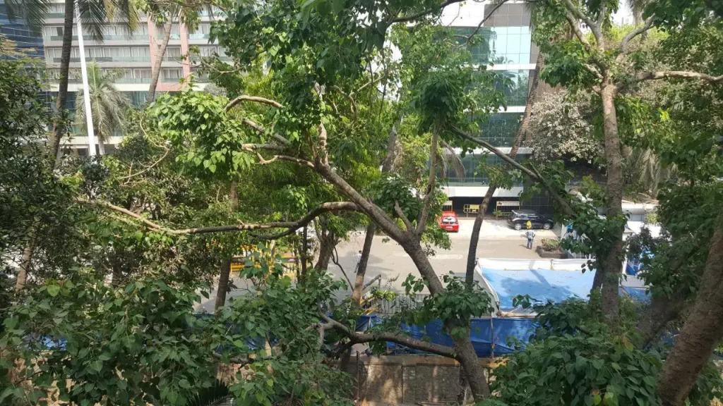 Bentley Hotel Marine Drive