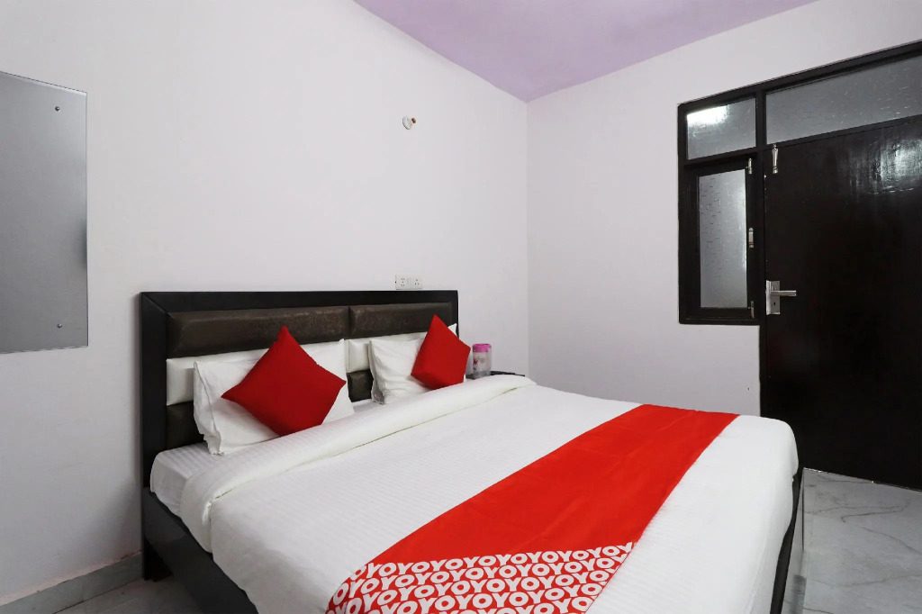 Hotel O Signature Village Guest House