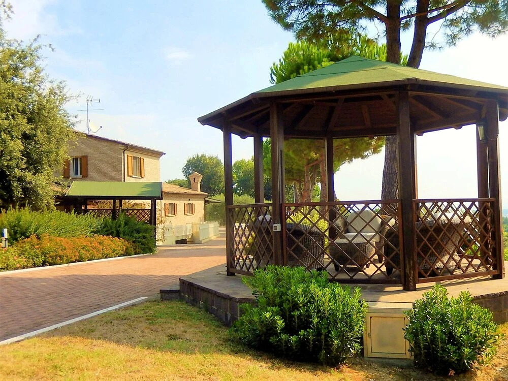 Villa Strada Comunale di Monte Giove
