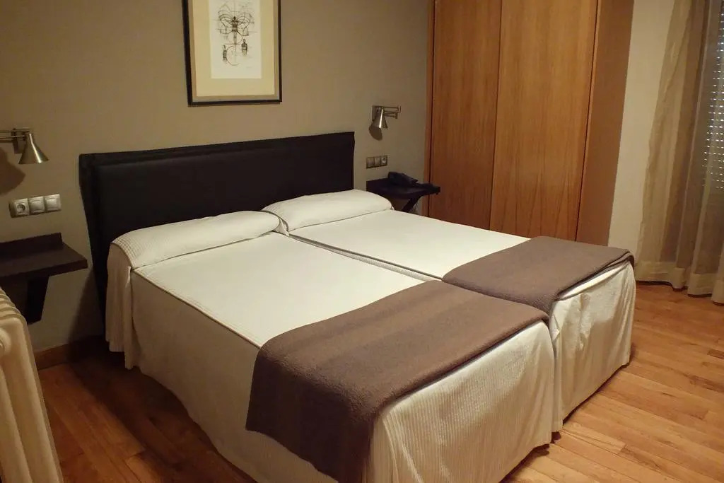 Hostal Izar-Ondo