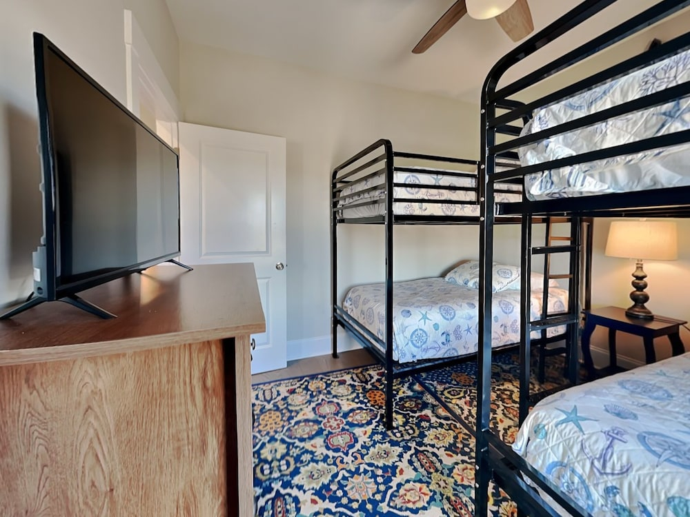 Family Tides by Topsail Realty