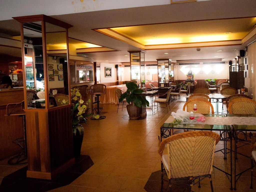 Seaview Sriracha Hotel