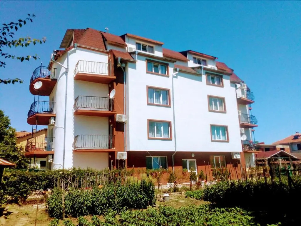 Apartments Ivelin