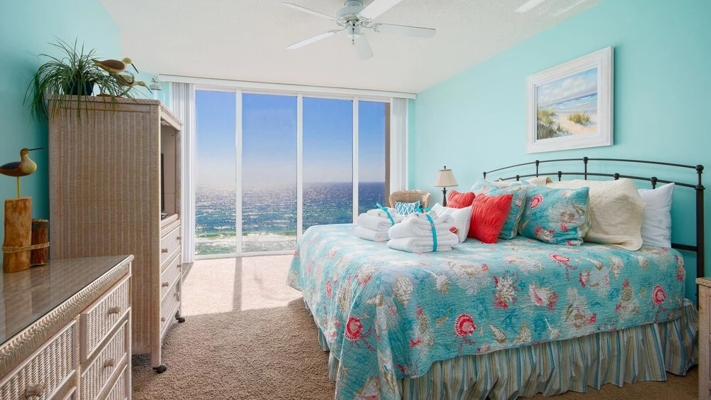 Long Beach 4 1007E 556192 by RedAwning