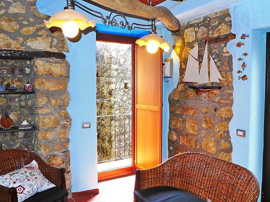 House 200 Tower Palinuro