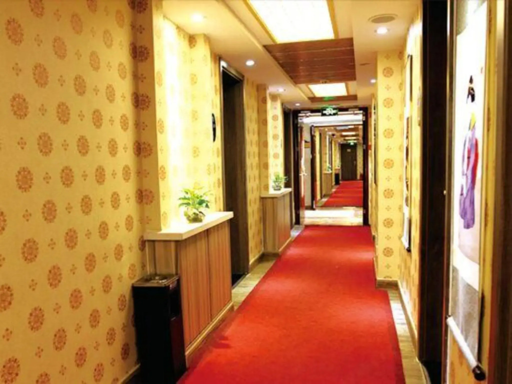 Aiju Chain Hotel (Yingkou Xuefu Road Jingangshan Branch)