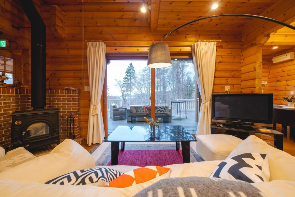 Suite Villa Yamanakako Finland Log