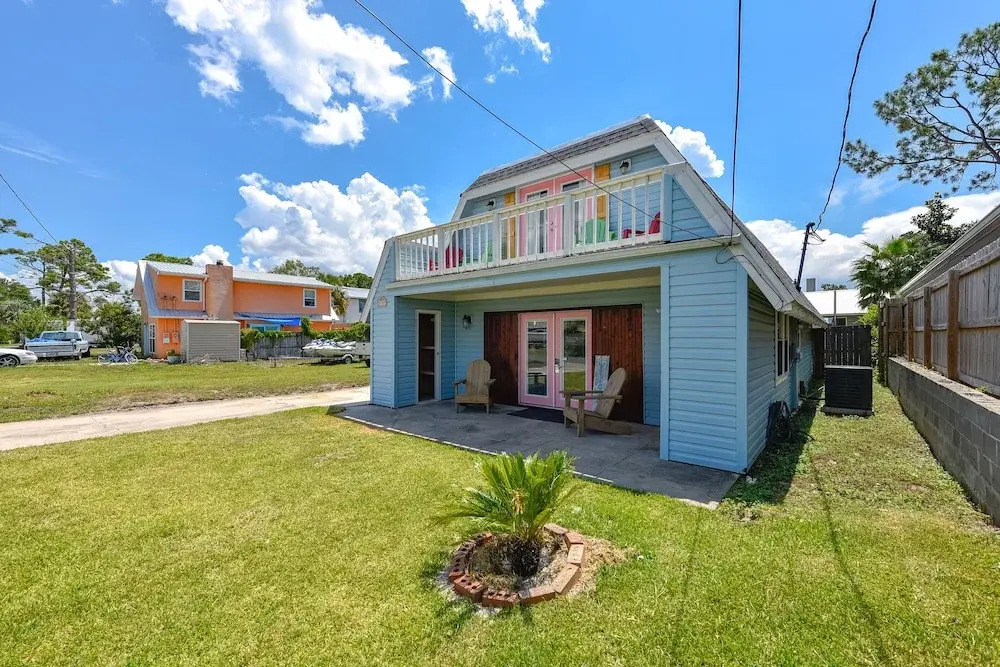 Deja Blue by Book That Condo