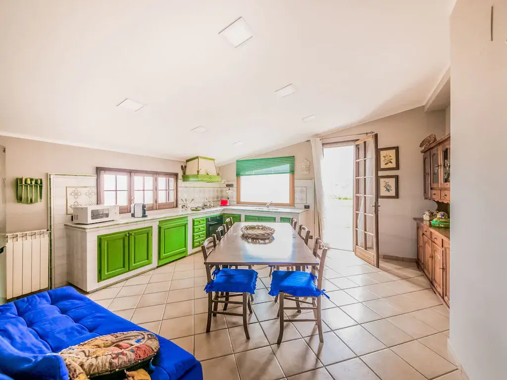 Spacious Villa in Castellammare del Golfo with Swimming Pool