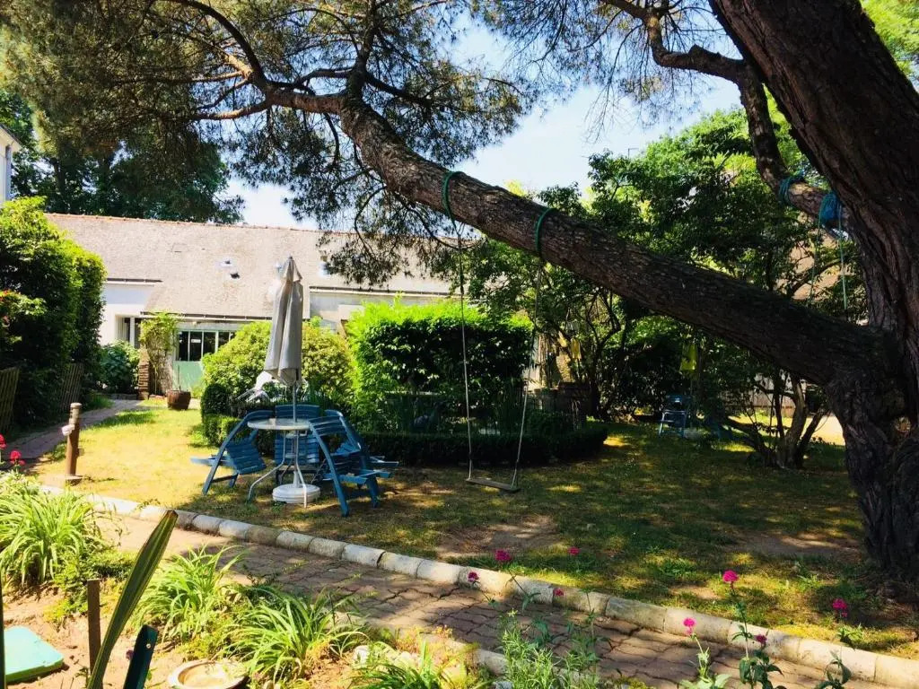 MANOIR de lESPERANCE Toute lannee Gites Chambres - Cabanes - PISCINE sous abri