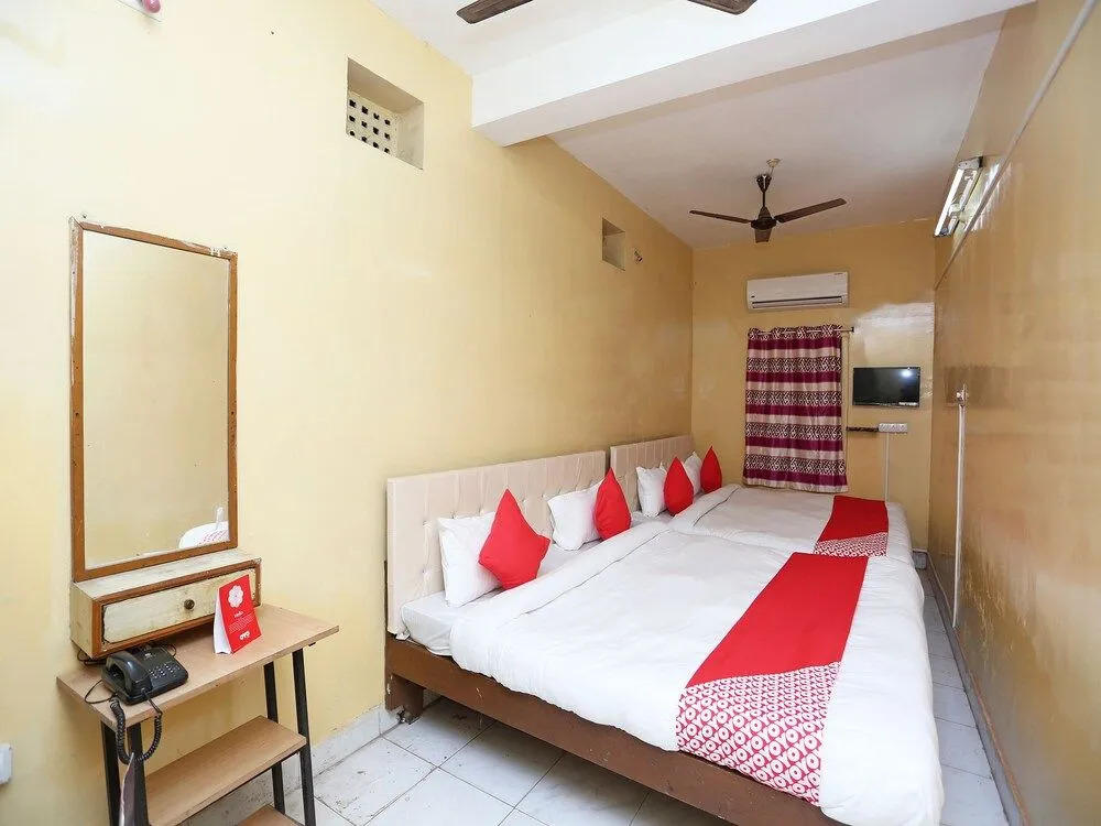 OYO 24845 Hotel Bhaba Lakshmi