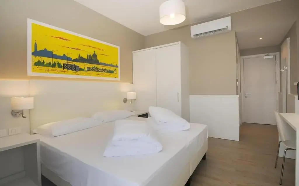 Marina Palace Hotel
