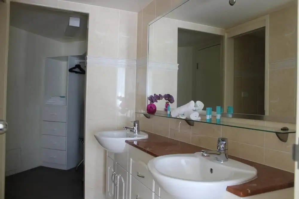 The Boathouse Resort Luxury Apartments
