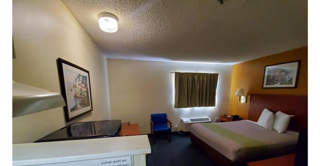 Studio 6 Extended Stay - Richmond, VA - I-64 West