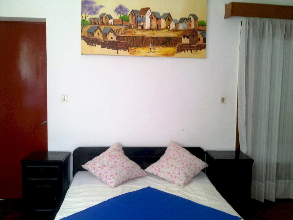 Villa Mahefa - WiFi Fibre - Parking & Jardin - Netflix - Hôtel proche RN1, RN4, RN7