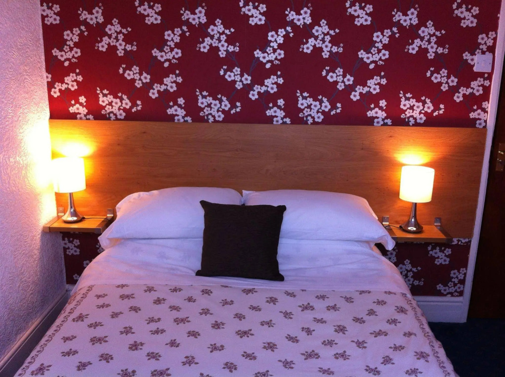 Howard Hotel