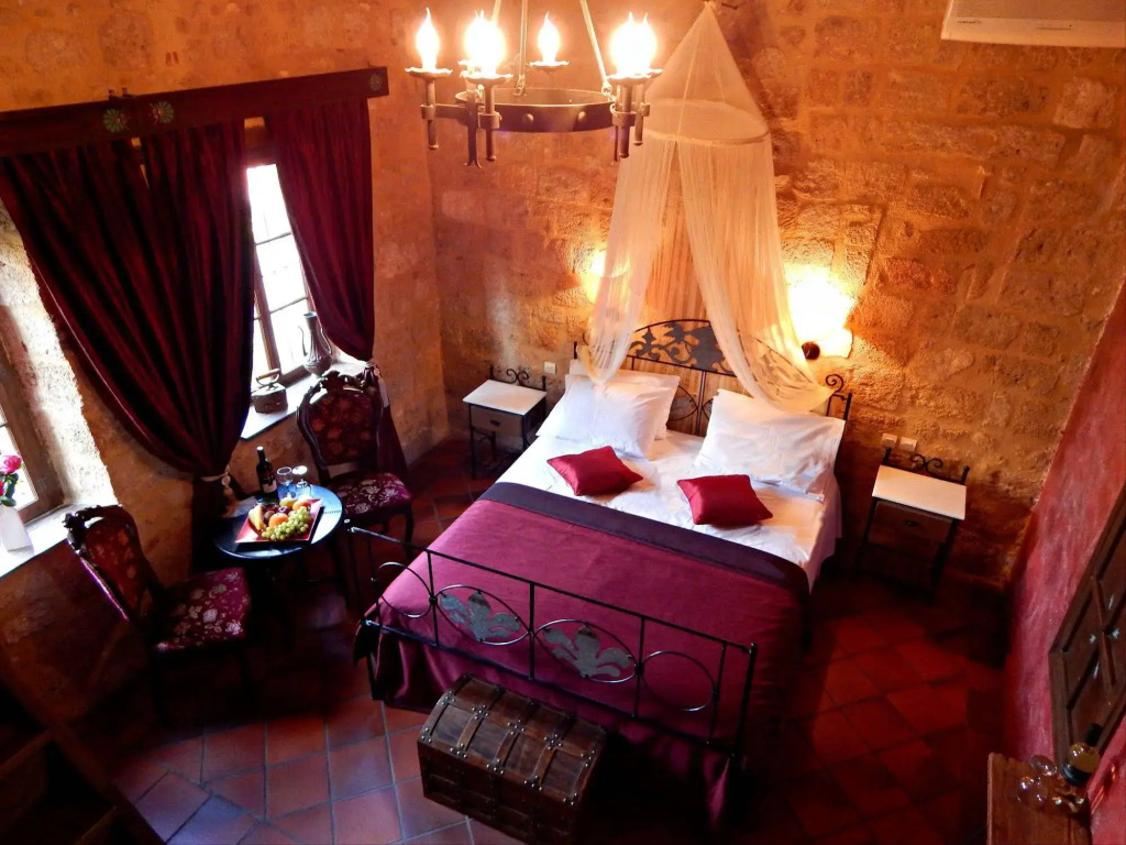 S.Nikolis Historic Boutique Hotel