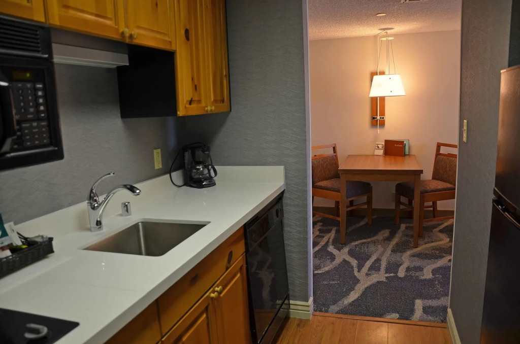 Homewood Suites by Hilton Phoenix-Biltmore
