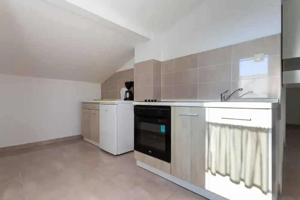 Apartment in Sveti Vid Near the Adriatic