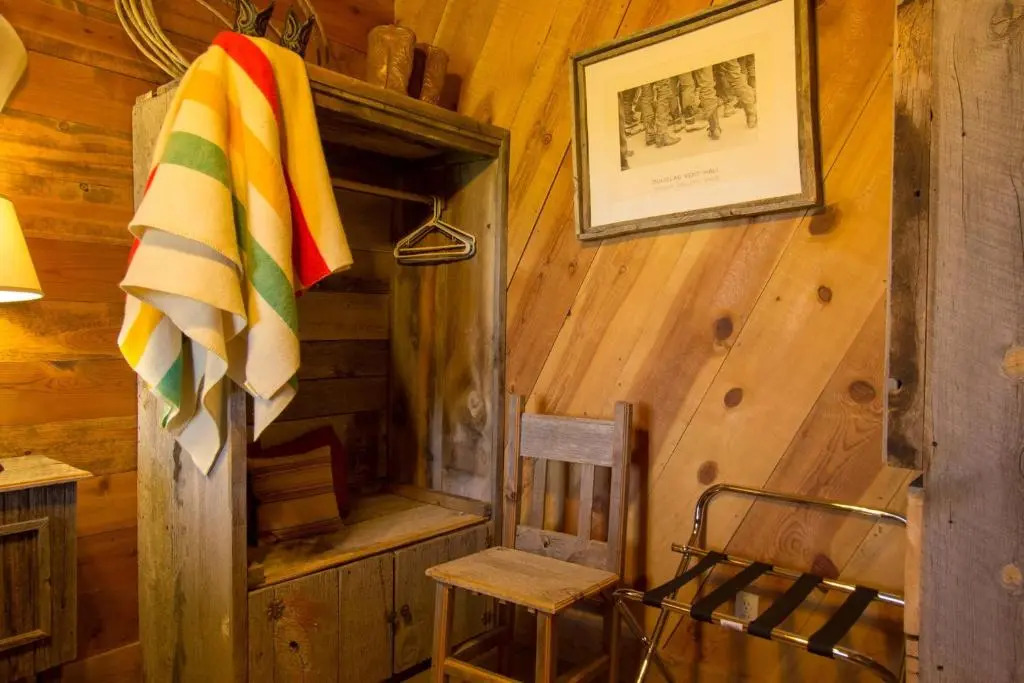 Cozy 1 BR with a Pullout Sofa bed and Kitchenette