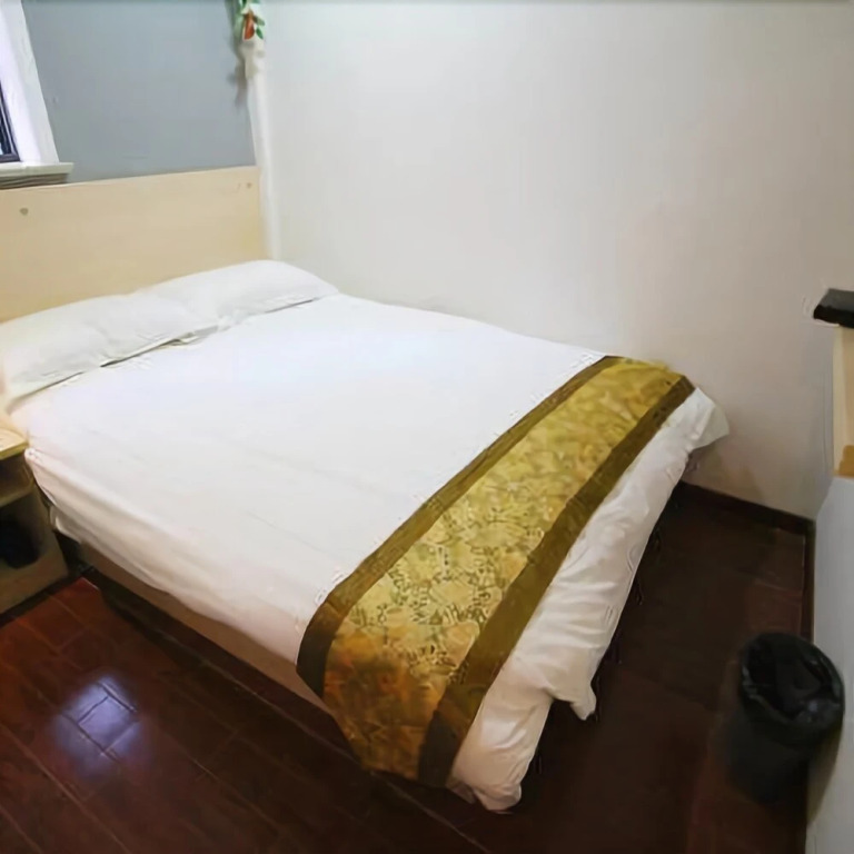 A Forest Hotel (Shanghai People's Square)