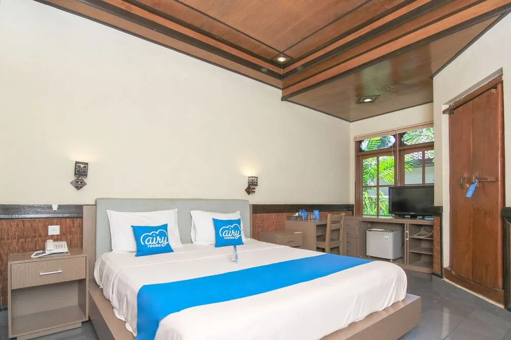 巴厘岛登巴萨艾里萨努尔德纳乌波索102酒店(Airy Sanur Danau Poso 102 Denpasar Bali)