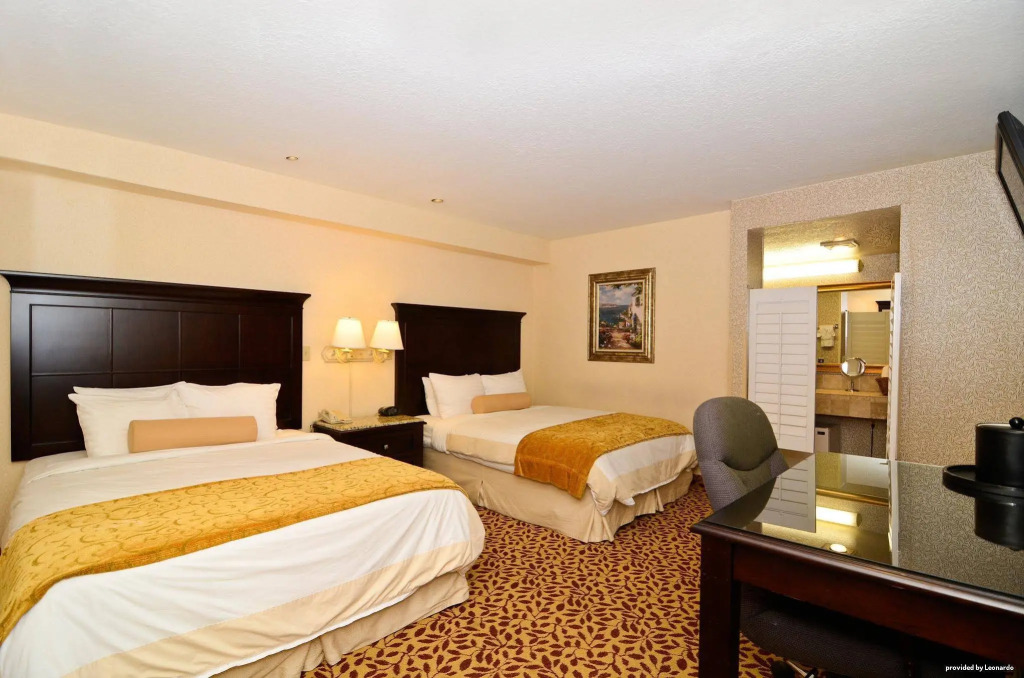 Best Western Plus Laguna Brisas Spa Hotel