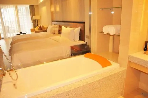 Hainan Greentown Blue Bay Resort，