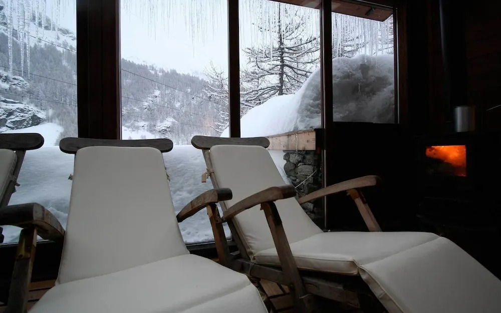 Les Neiges DAntan