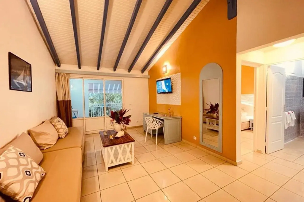 Tropicana Suites