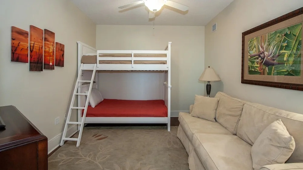 Crb1215 4 Bedroom Condo