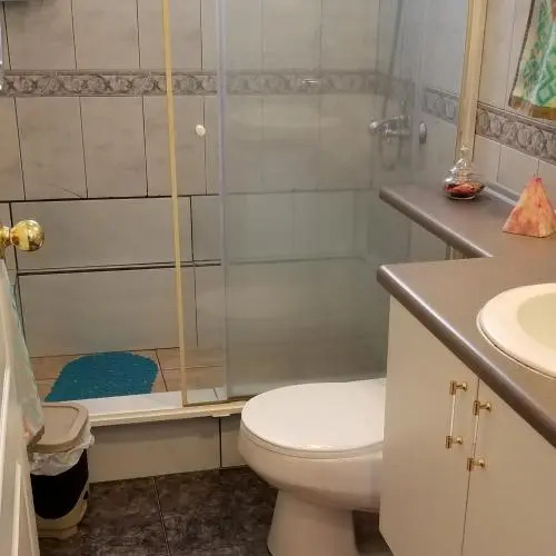 Rento Habitacion Con Bano Privado Norte De Quito