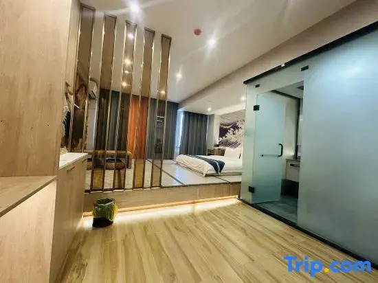 Yunxi Homestay (Academy Road Branch)