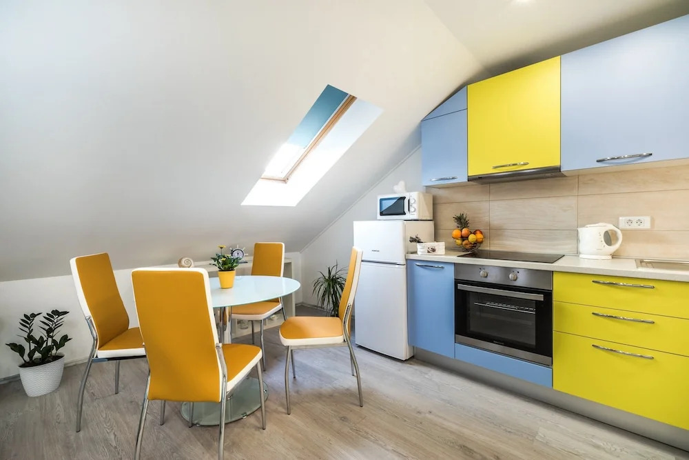Apartments & Rooms Sunshine Home