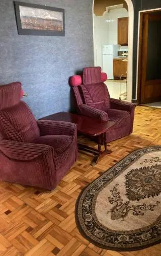 Classic Apartment On Kievyan