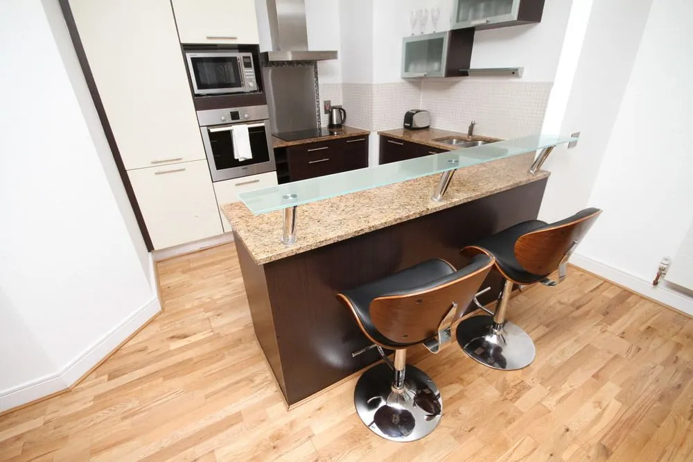 Georges Street Apartment Sleeps 8