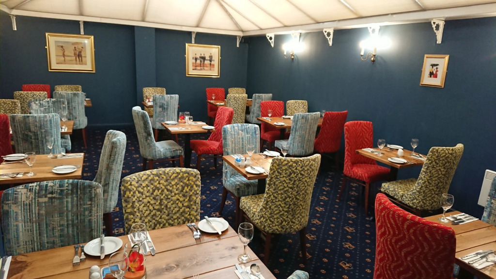 The Queens Hotel & Victoria Cloisters Apartments