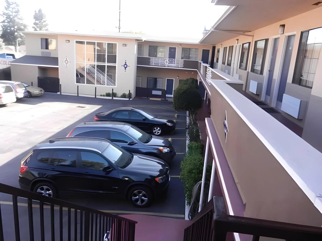 Whittier Travel Inn