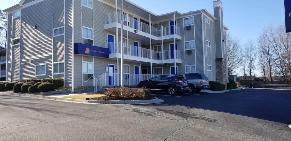 InTown Suites Extended Stay Atlanta GA - Lilburn