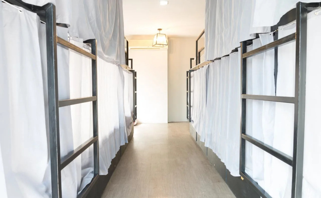 Iris hostel