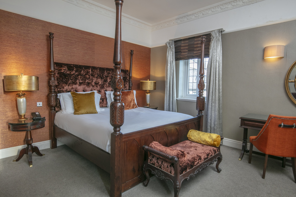 Crabwall Manor Hotel & Spa