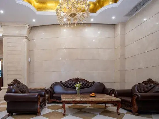 Vienna Hotel(Shenzhen Pingshan High-speed Rail Station & Pingshanwei Metro Station)
